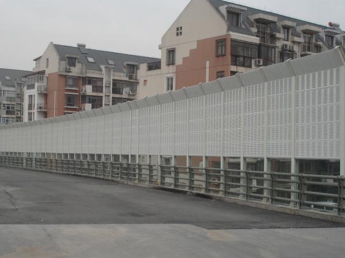 <a href=http://www.fengyiwang.cn/news_article?news_id=110>隔音屏障</a>